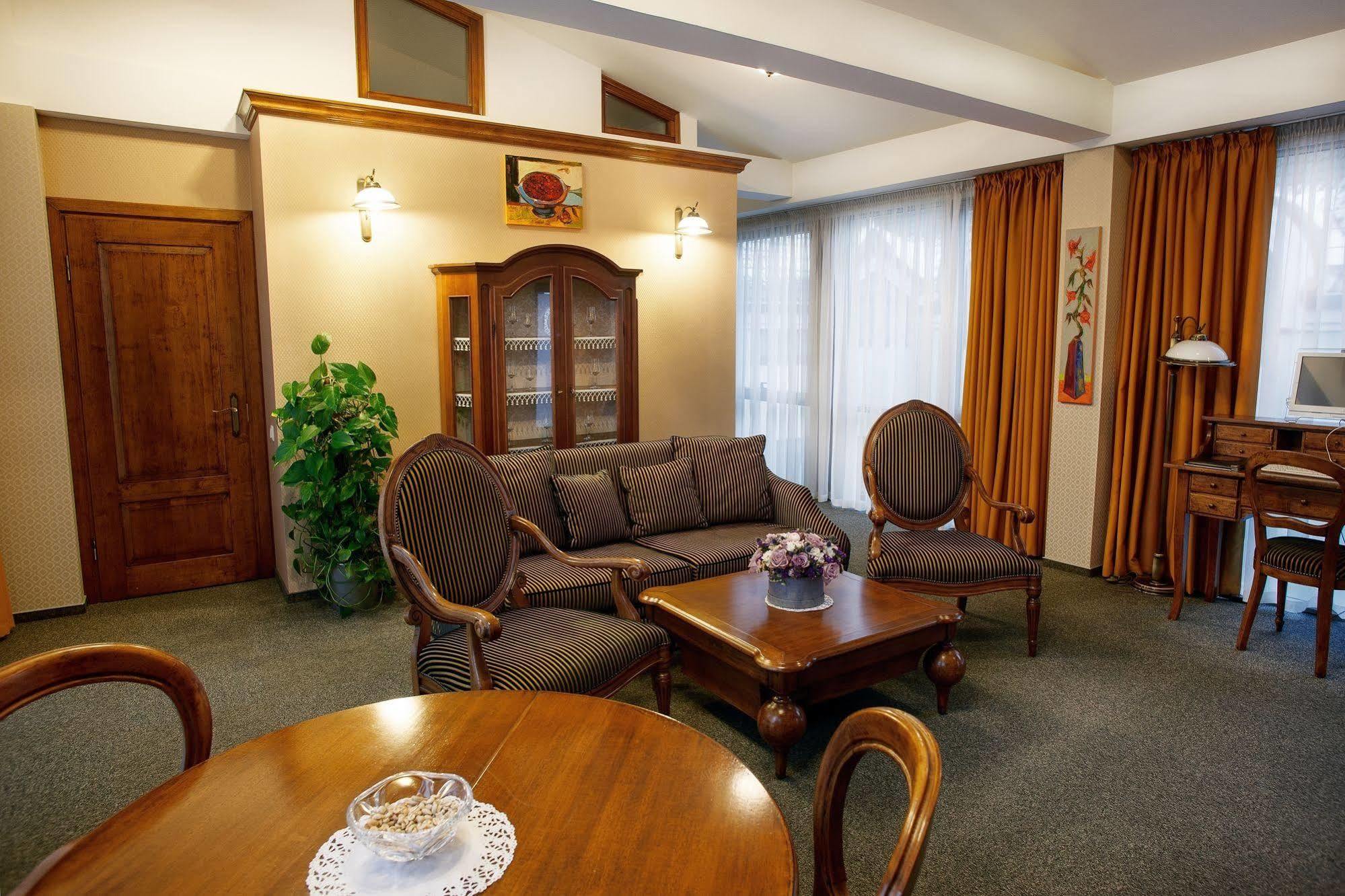 Friedricho Pasazas Hotel ไคลเพดา ภายนอก รูปภาพ